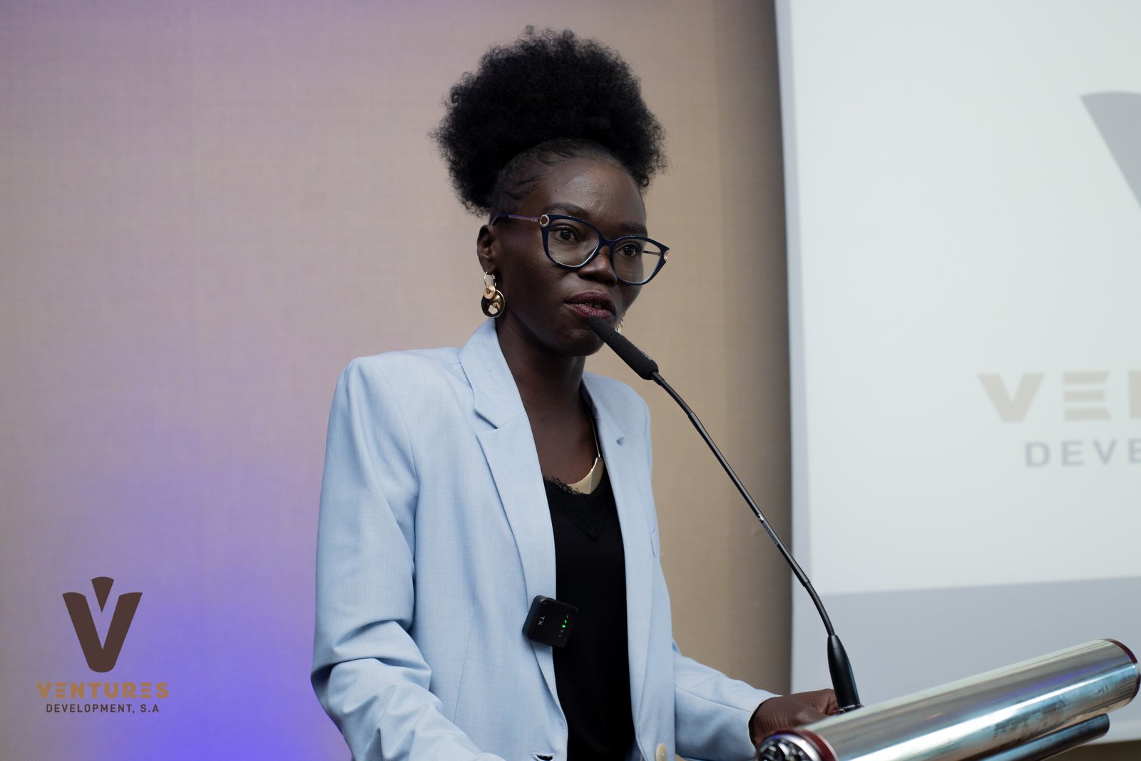 Dra. Salomé Feliciano, embajadora de Ventures Development, durante su intervención en Luanda